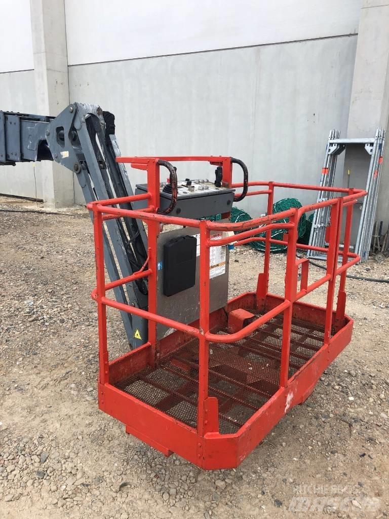 SkyJack SJ 66 T Bomlifte med knækarm