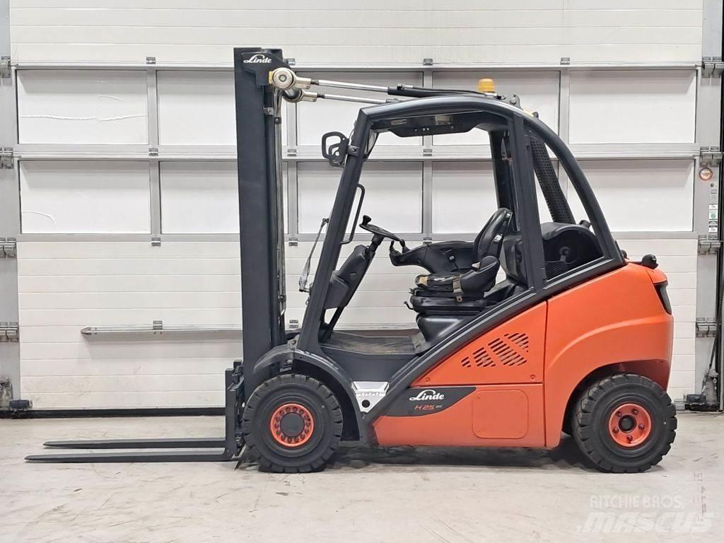 Linde H25T-02 LPG gaffeltrucks