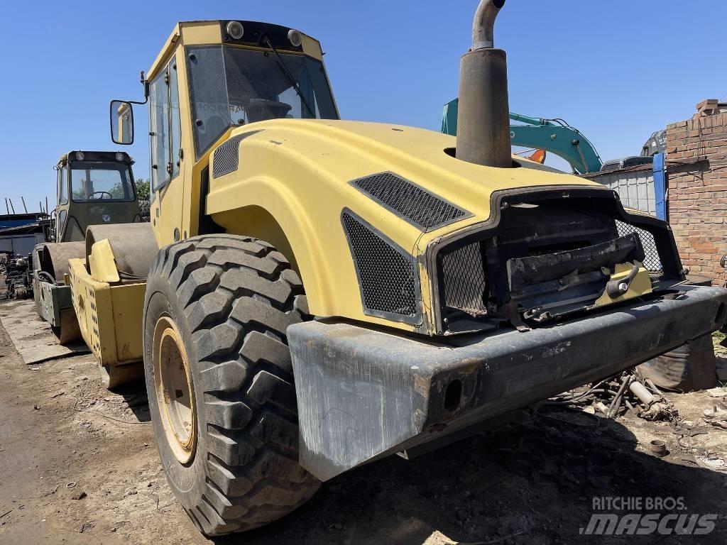 Bomag 226-4 Enkelt tromle