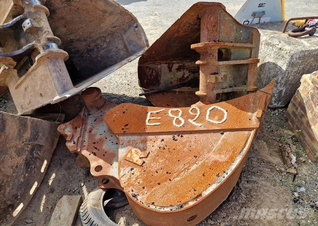 JCB JS 145 W Gravemaskiner på hjul