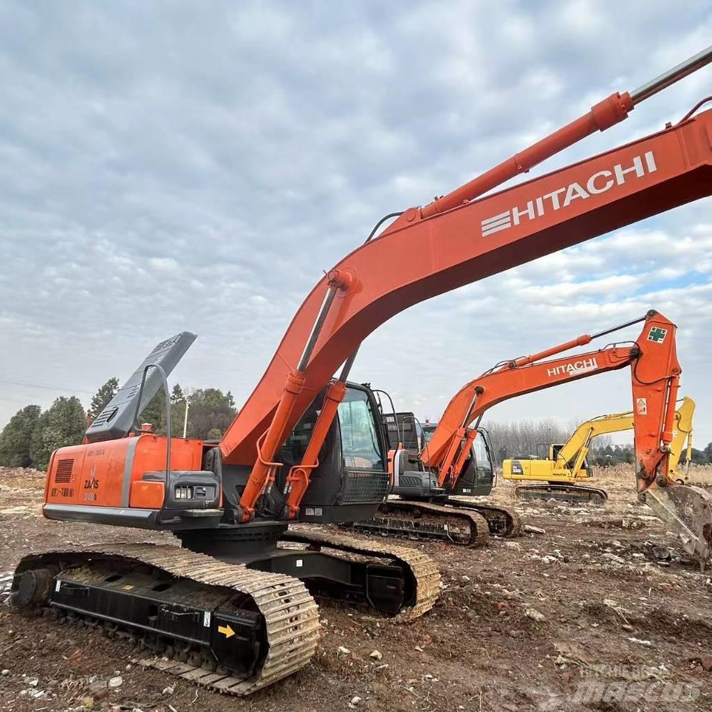 Hitachi ZX 240 Gravemaskiner på larvebånd