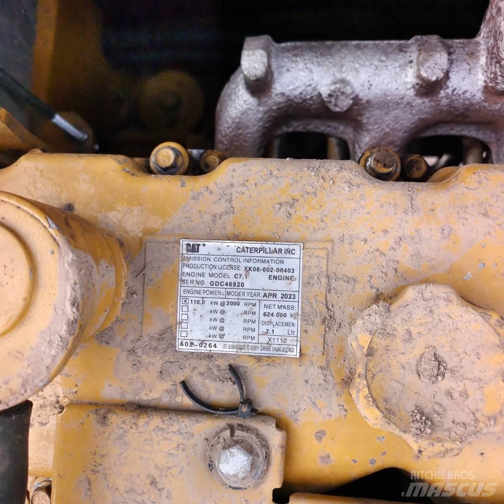 CAT 320D Gravemaskiner på larvebånd