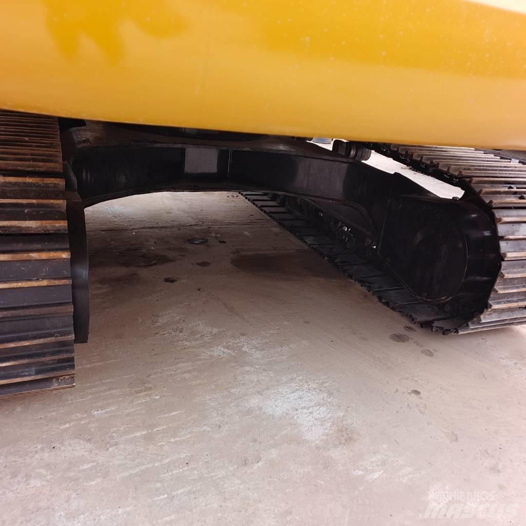 CAT 320D Gravemaskiner på larvebånd
