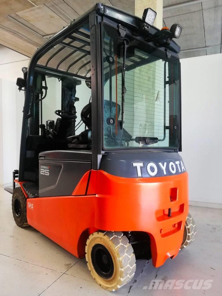 Toyota 8 FB MT 25 El gaffeltrucks