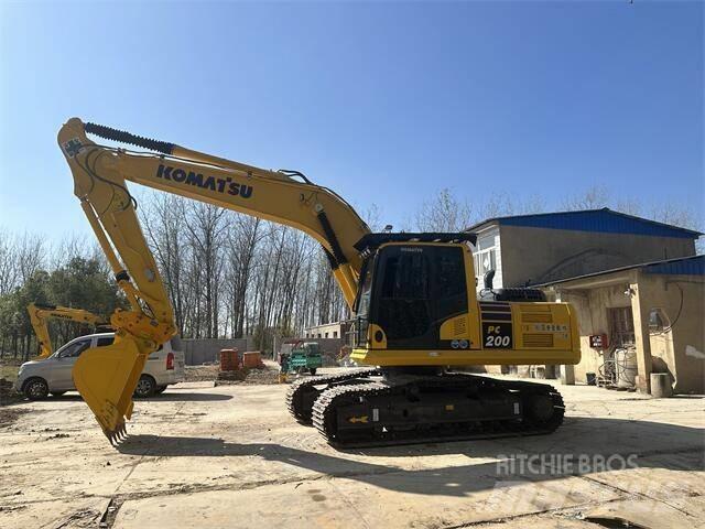 Komatsu PC200-8 Gravemaskiner på larvebånd