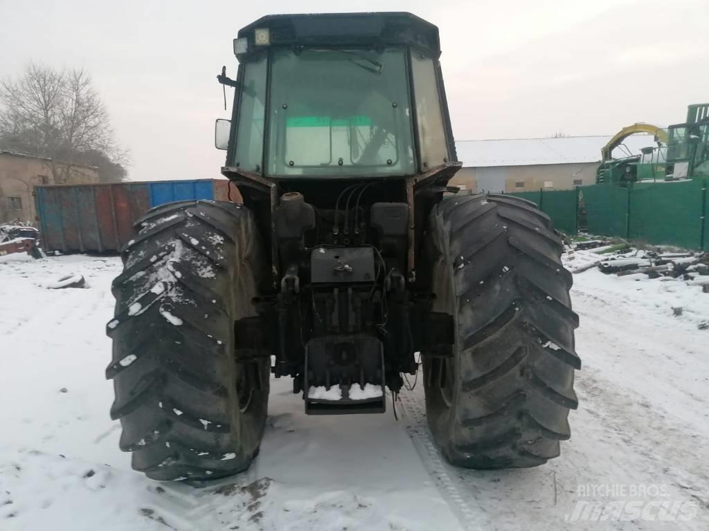 Valmet 8400 Tuz Booms og dippers