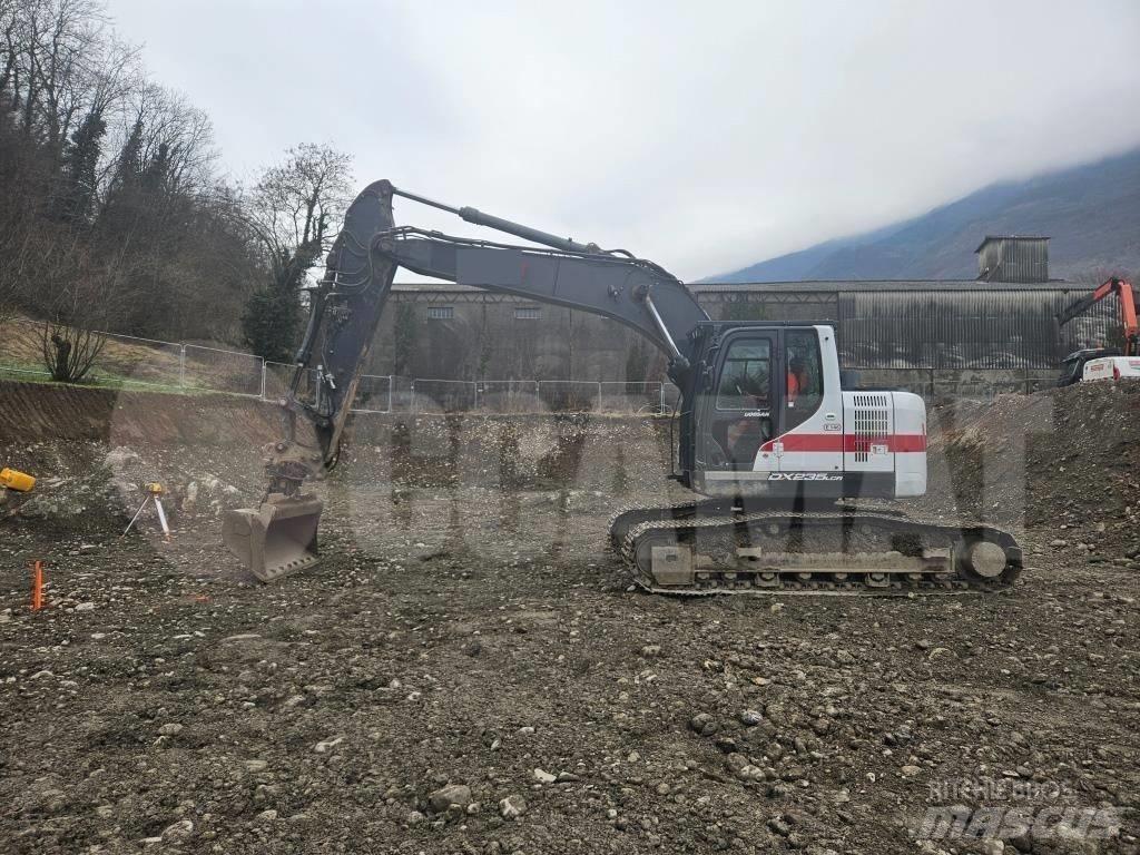 Doosan DX 235 LCR Gravemaskiner på larvebånd