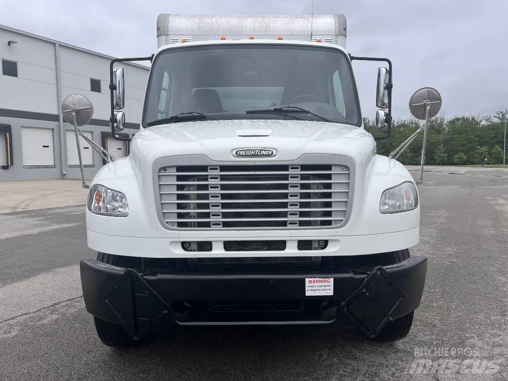 Freightliner M 106 Fast kasse