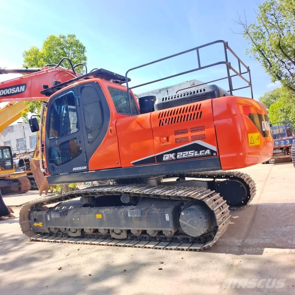 Doosan DX 225 LCA Gravemaskiner på larvebånd