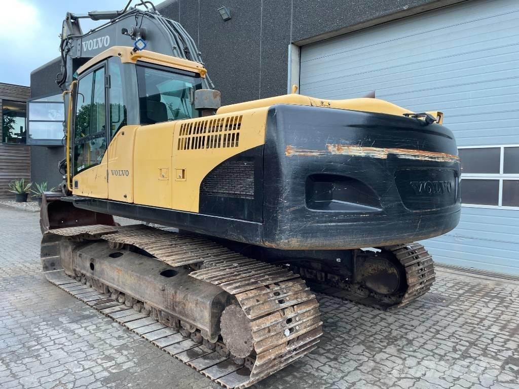 Volvo EC240C Gravemaskiner på larvebånd