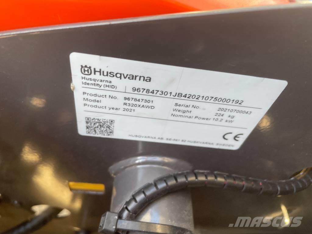 Husqvarna R320X AWD Traktorklippere