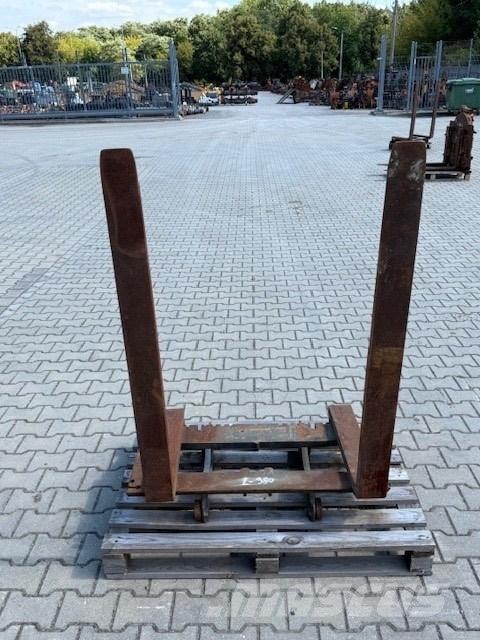 Volvo USED FORKS Pallegafler