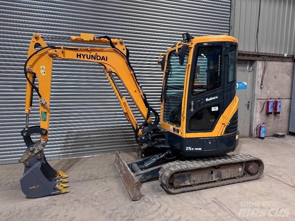 Hyundai R25Z-9 AK Minigravemaskiner