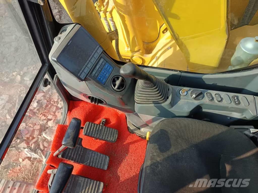 Komatsu PC 138 Gravemaskiner på larvebånd