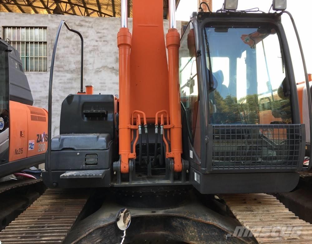 Hitachi zx210 Gravemaskiner på larvebånd