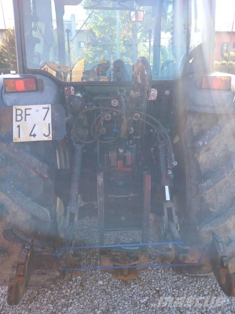 New Holland T4040F Traktorer