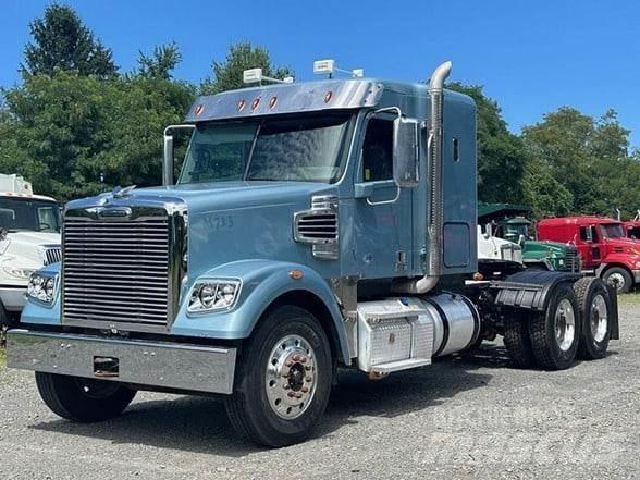 Freightliner 122SD Trækkere