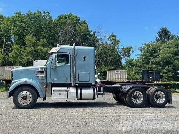 Freightliner 122SD Trækkere