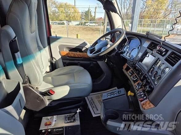 Kenworth T880 Lastbiler med tip