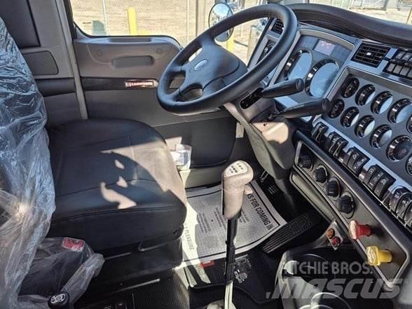 Kenworth W900 Lastbiler med tip