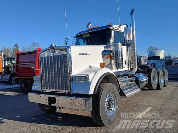 Kenworth W900B Trækkere