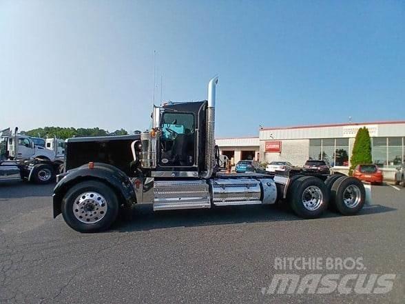 Kenworth W900L Trækkere