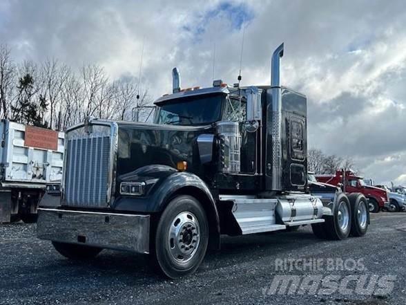 Kenworth W900L Trækkere