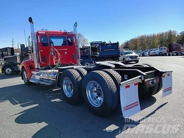 Kenworth W990 Trækkere