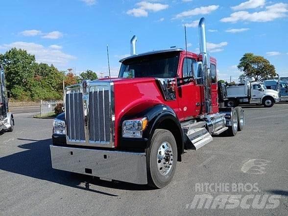 Kenworth W990 Trækkere