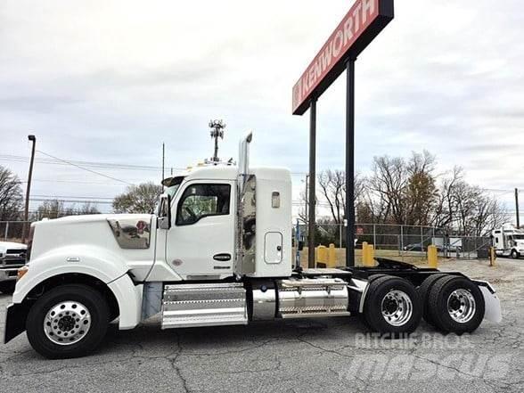 Kenworth W990 Trækkere