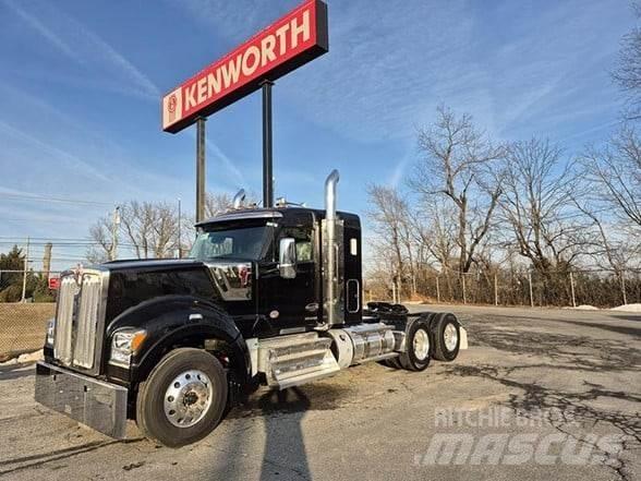 Kenworth W990 Trækkere