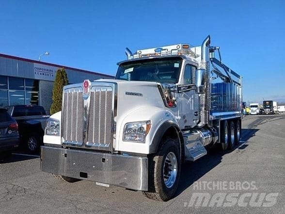 Kenworth W990 Lastbiler med tip