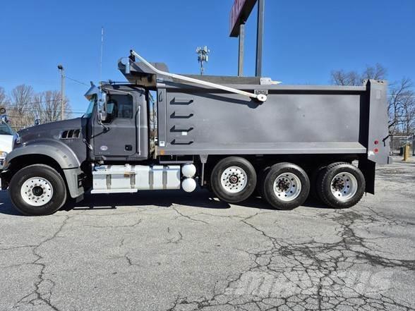 Mack GRANITE 64FR Lastbiler med tip