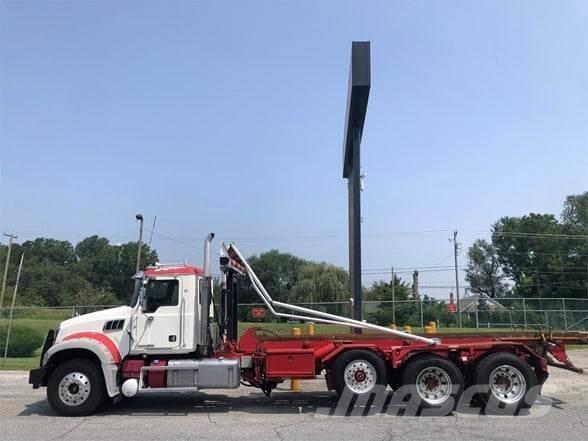 Mack GRANITE GU713 Renovationslastbiler