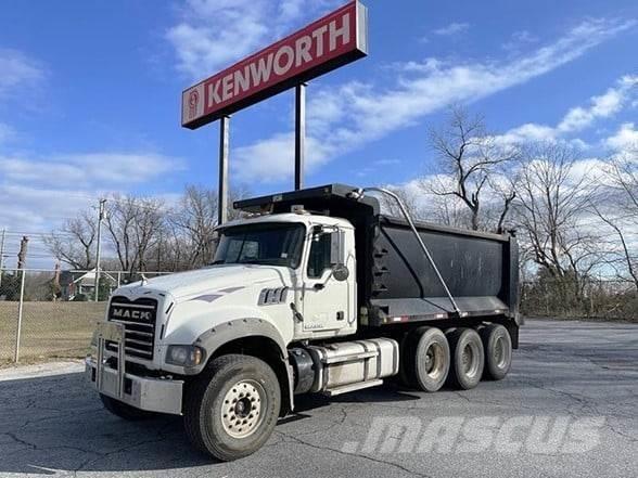 Mack GRANITE GU713 Lastbiler med tip