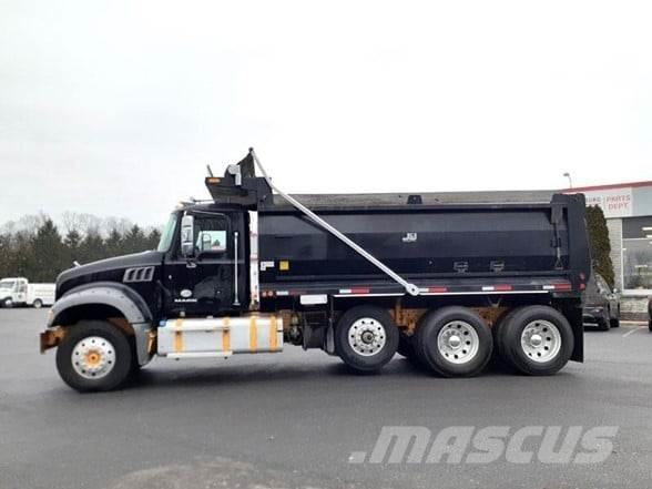 Mack GRANITE GU713 Lastbiler med tip
