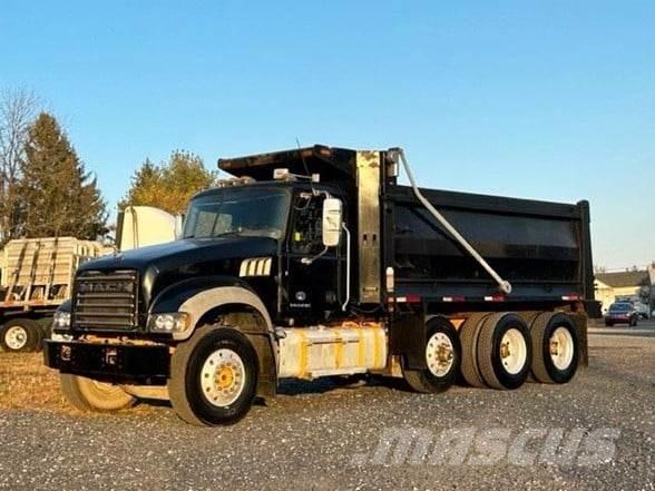 Mack GRANITE GU713 Lastbiler med tip