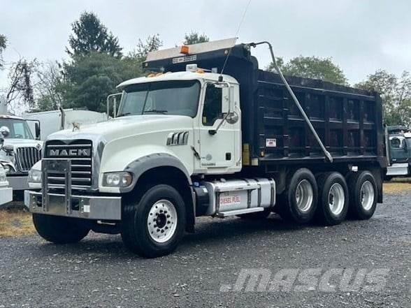 Mack GRANITE GU713 Lastbiler med tip