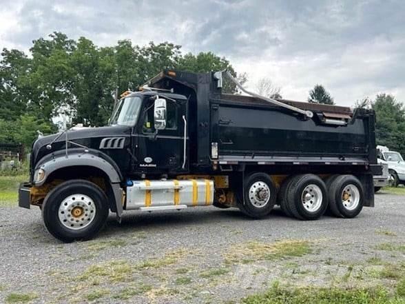 Mack GRANITE GU713 Lastbiler med tip