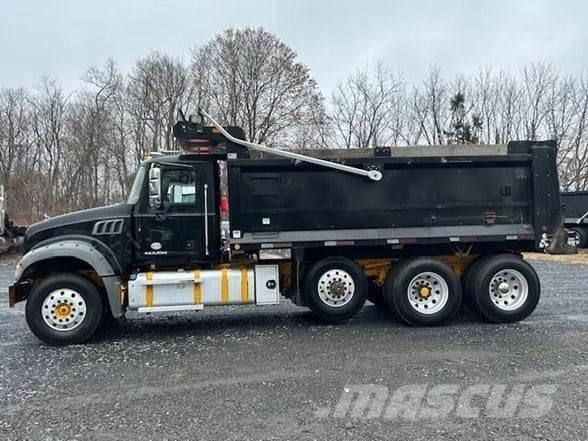 Mack GRANITE GU713 Lastbiler med tip