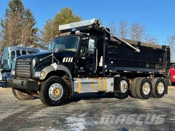Mack GRANITE GU713 Lastbiler med tip