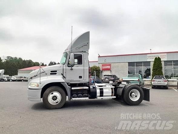 Mack PINNACLE CXU612 Trækkere