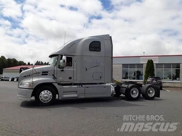 Mack PINNACLE CXU613 Trækkere