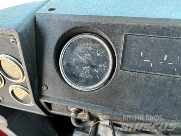 Mack RD688S Lastbiler med tip