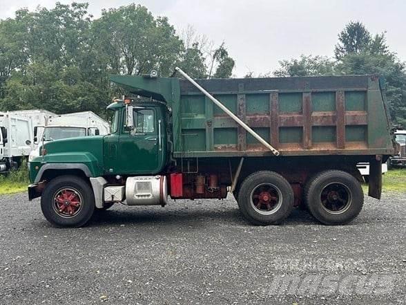 Mack RD688SX Lastbiler med tip
