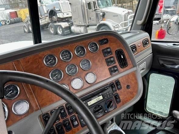 Peterbilt 357 Lastbil med lad/Flatbed