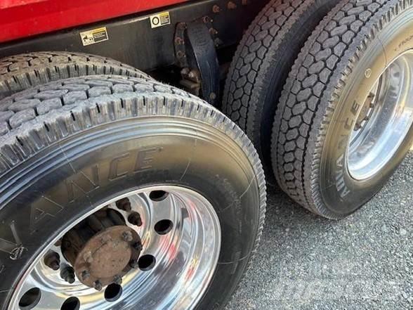 Peterbilt 567 Lastbiler med tip