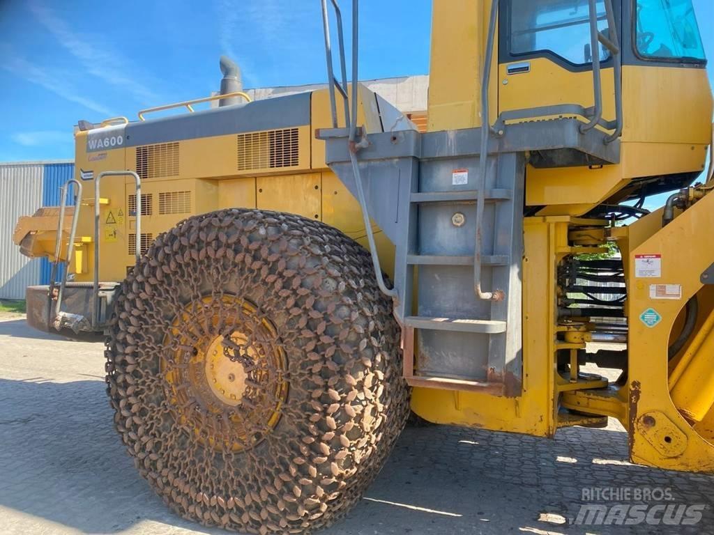 Komatsu WA 600-3 Læssemaskiner på hjul