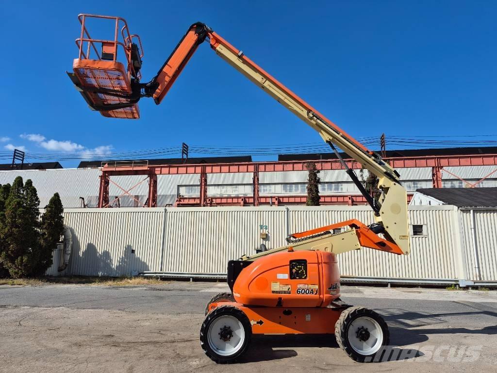 JLG 600 AJ Bomlifte med knækarm