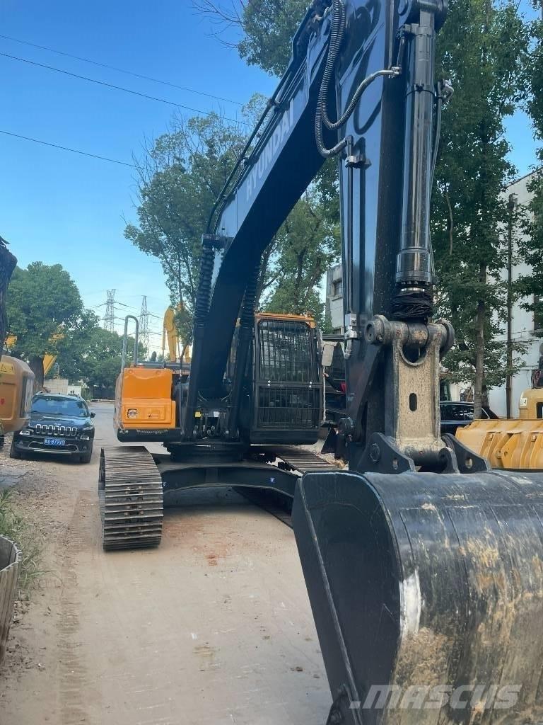 Hyundai 220HX Gravemaskiner på larvebånd